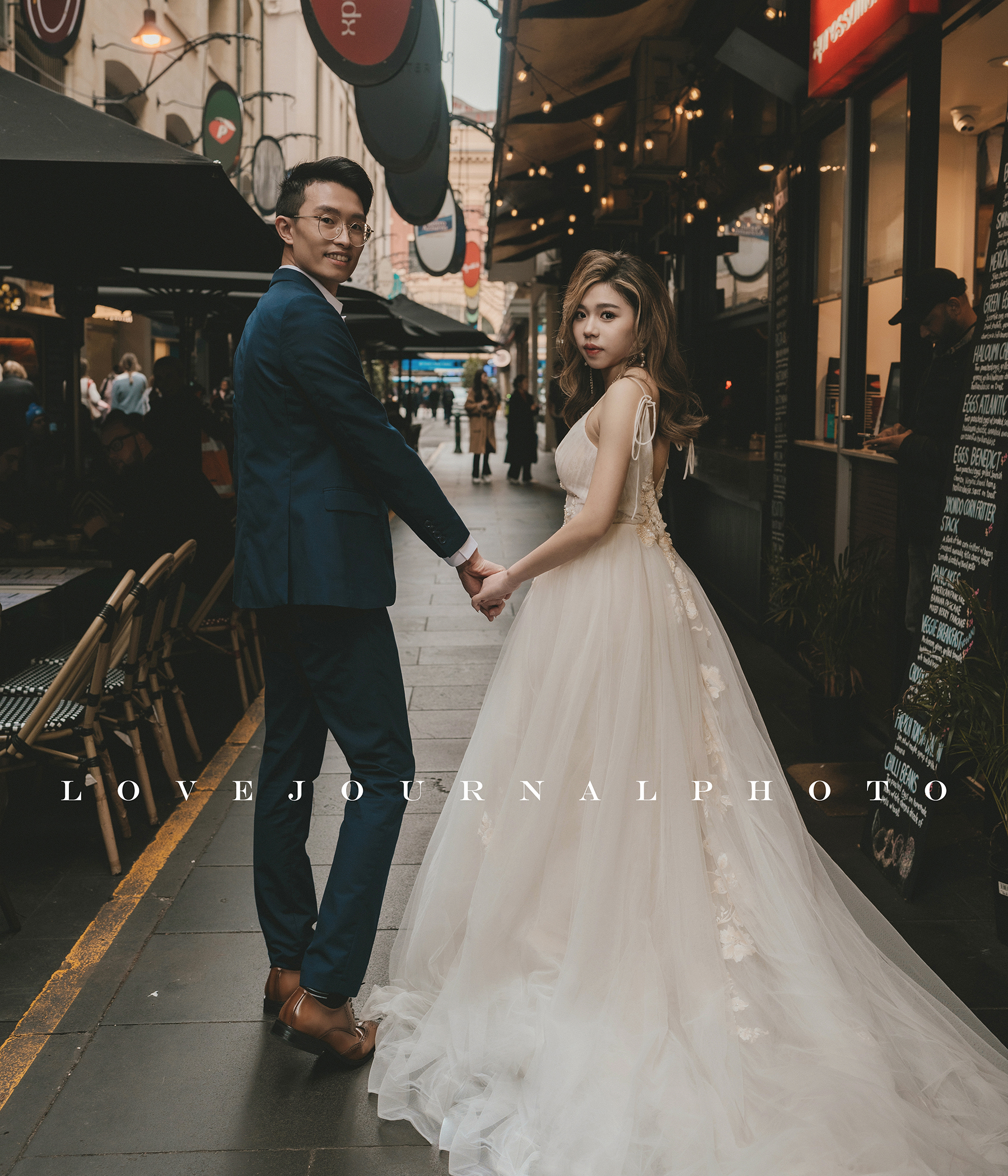 Melbourne Cafe Pre-Wedding Photography