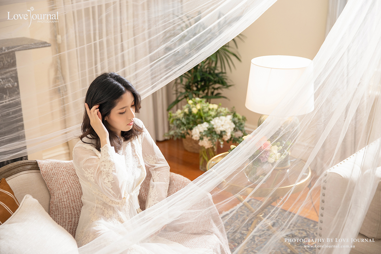 Pre-Wedding Photography in French Style Historic House Pre-Wedding Photography in French Style Historic House