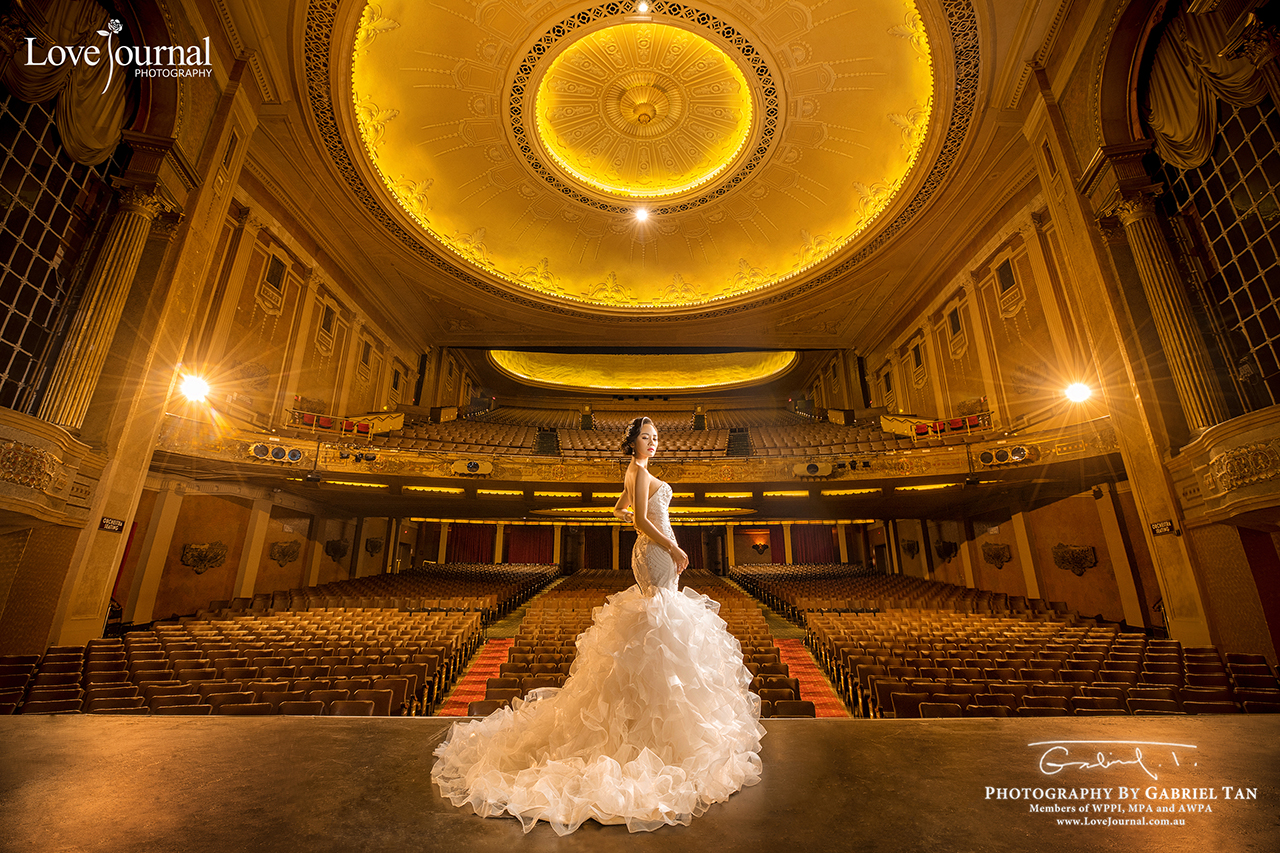 Palais Theatre Pre-Wedding Photography