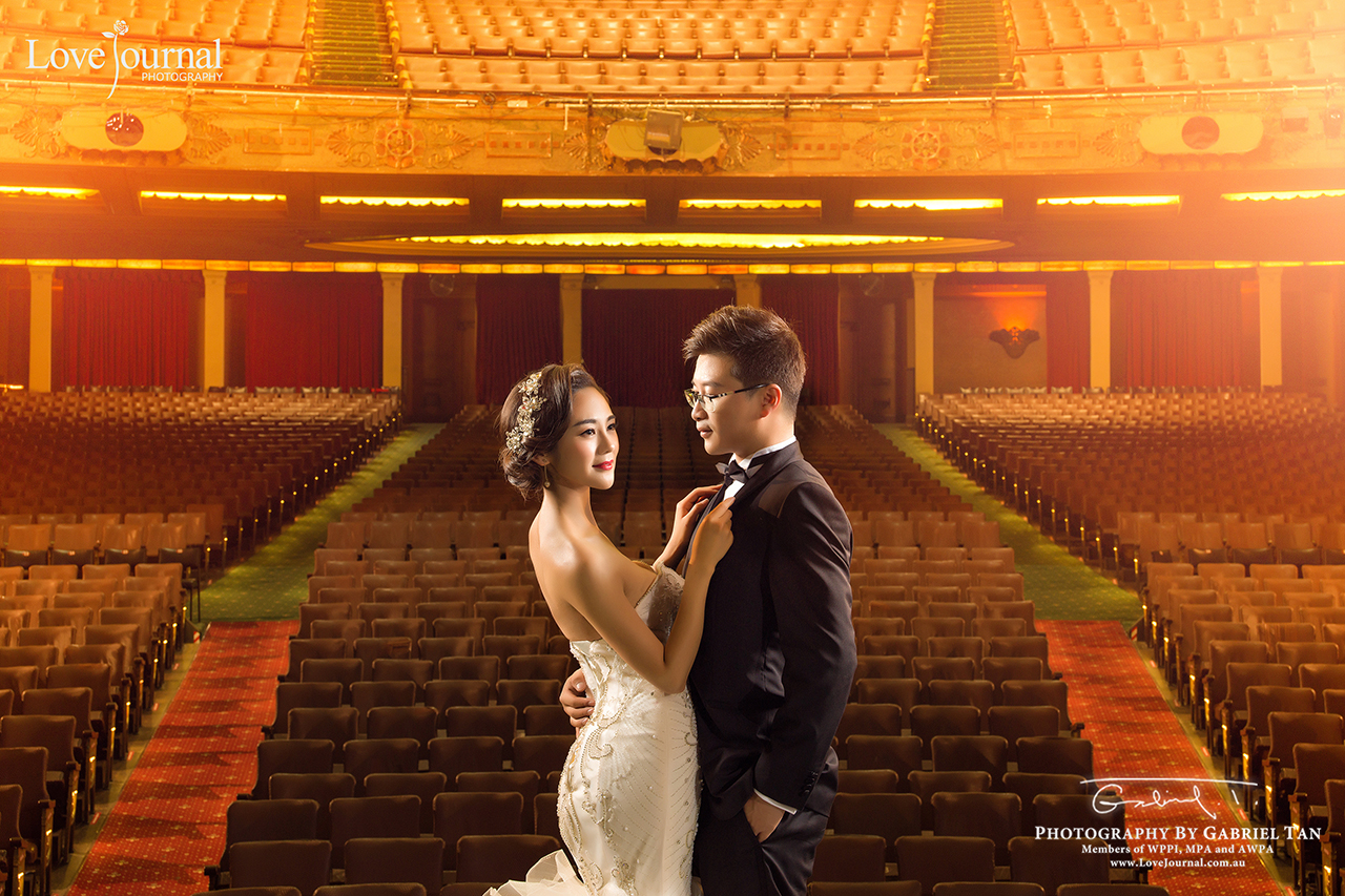 Palais Theatre Pre-Wedding Photography