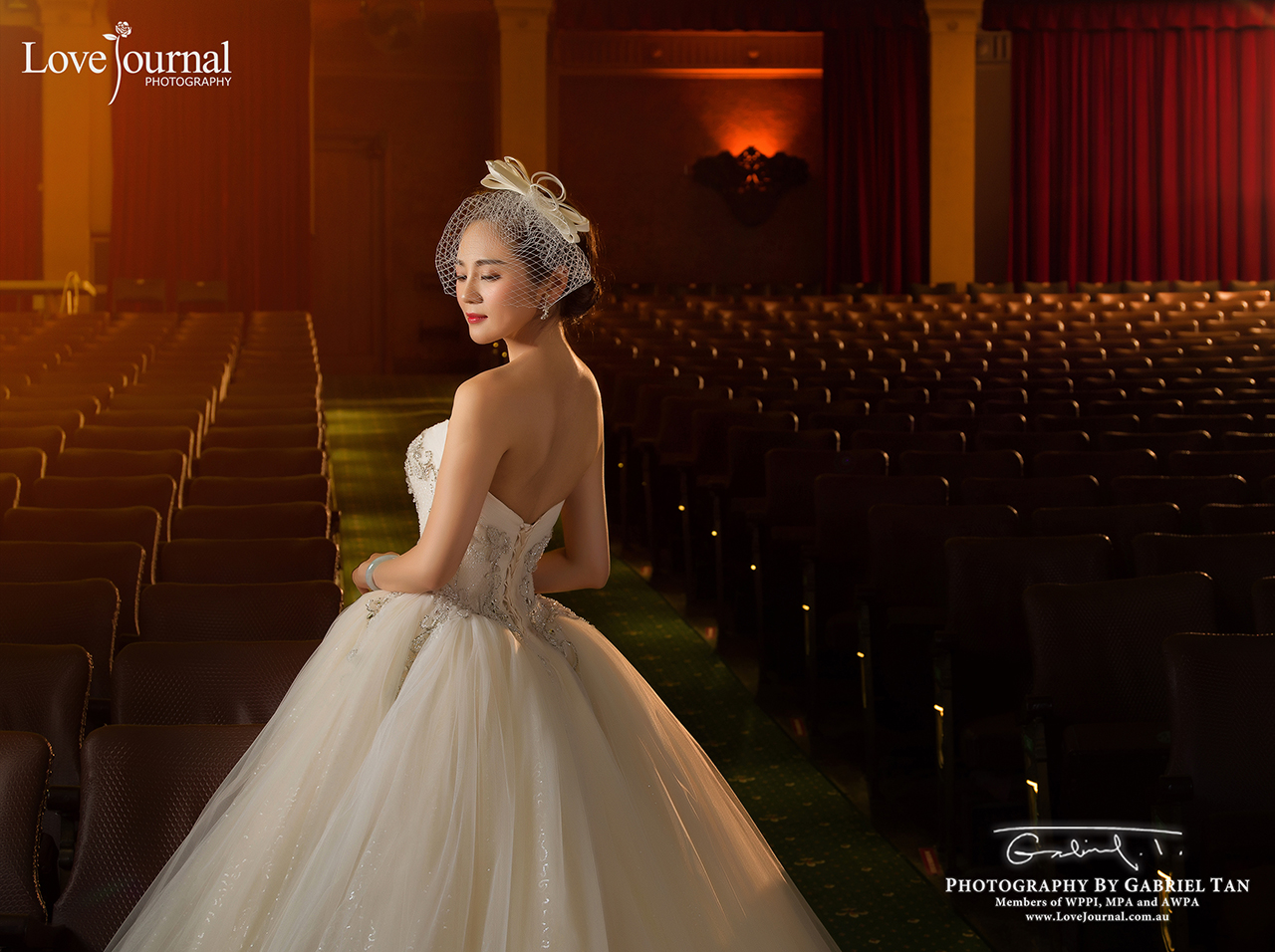 Palais Theatre Pre-Wedding Photography